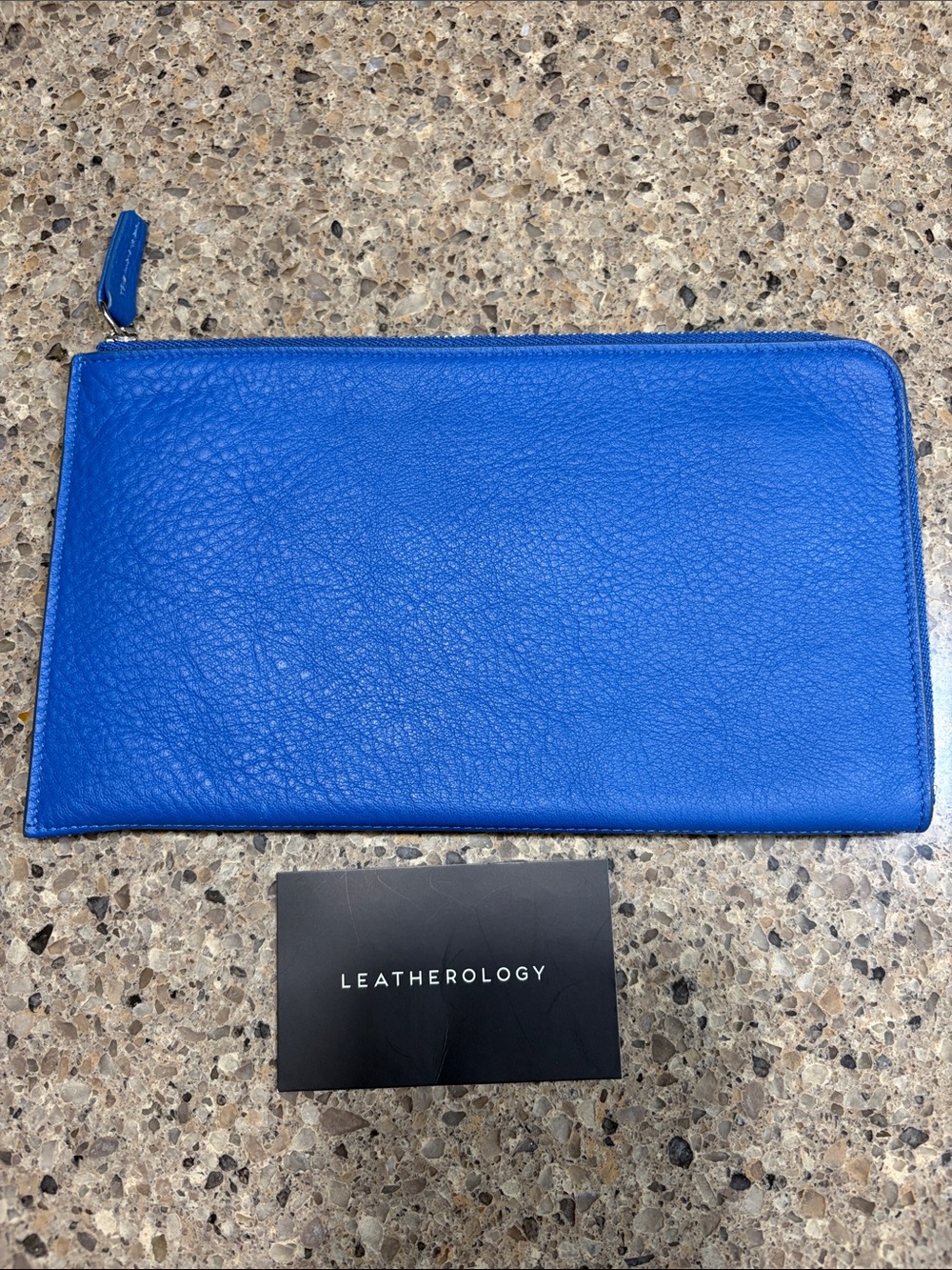 Leatherology Blue Zip Clutch Travel Wallet